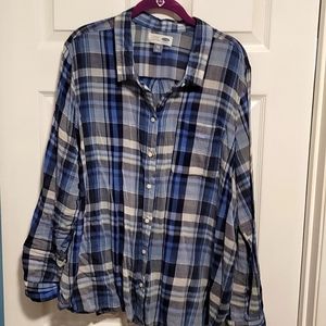 🐰🐇Old Navy plaid shirt